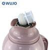 Wujo OEM ODM Warmwasser-Thermoskanne billig schwerer Kunststoff-Vakuumkolben mit Glasfutter