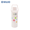 Wujo 2-Liter-billiger vakuumisolierter Kunststoff-Wasserkolben mit Glasfutter